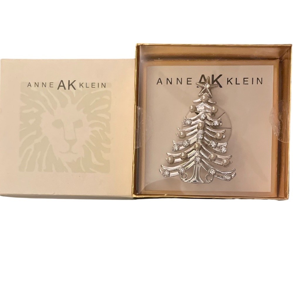 ANNE KLEIN Christmas Brooch Pin Rhinestone Tree 2.25” ~ New in Box